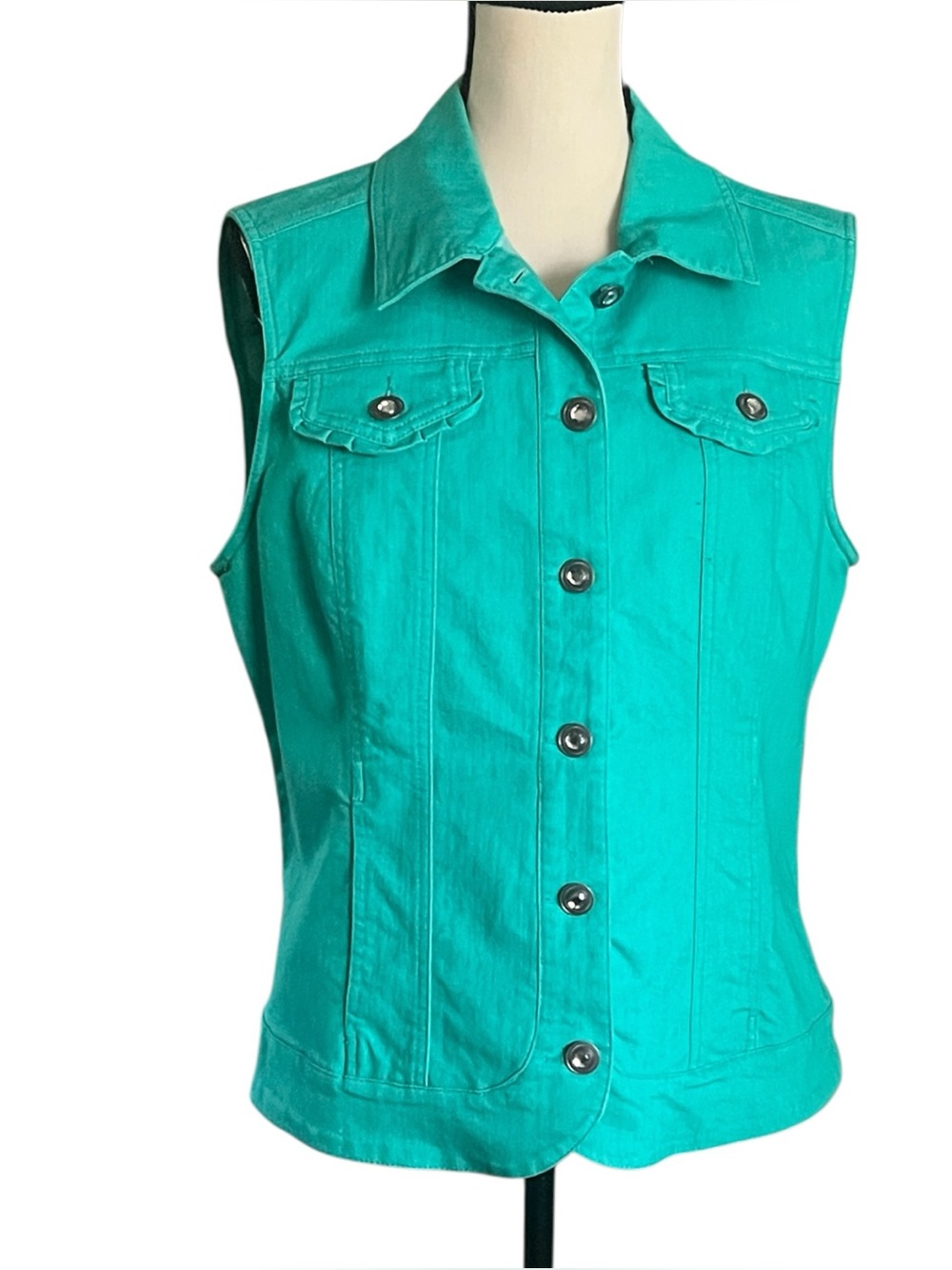 Denim Christopher & Banks Turquoise fancy button sleeveless vest. SZ.L.
